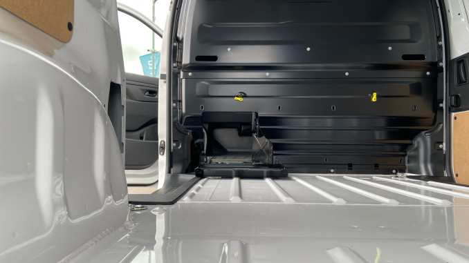Vauxhall Vivaro L1 Diesel 1.5 Turbo D 120 Pro H1 Van - Image 33